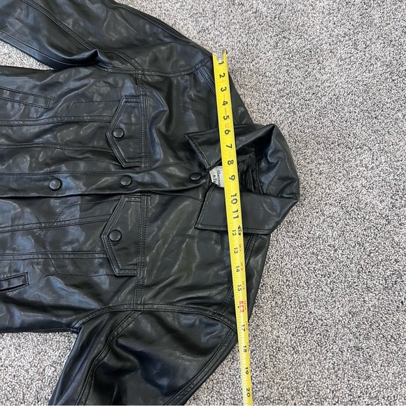 Abercrombie & Fitch Black Vegan Leather Buttery Soft Snap Button Jacket Women XS - Picture 6 of 10